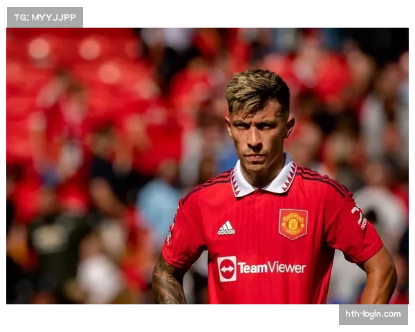 塞维利亚后卫华金·马丁内斯·高纳小腿受伤,防线再添新伤 塞维利亚后卫华金·马丁内斯·高纳小腿受伤,防线再添新伤